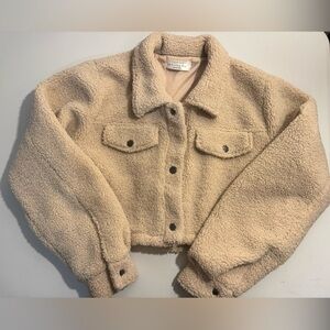 American Threads Beige Sherpa Teddy Cropped Jacket Size Medium/Large